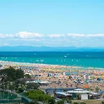 Spacious Flat Perfect For Enjoying Your Vacations Appartamento *