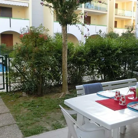 Spacious Flat Perfect For Enjoying Your Vacations 비비오네